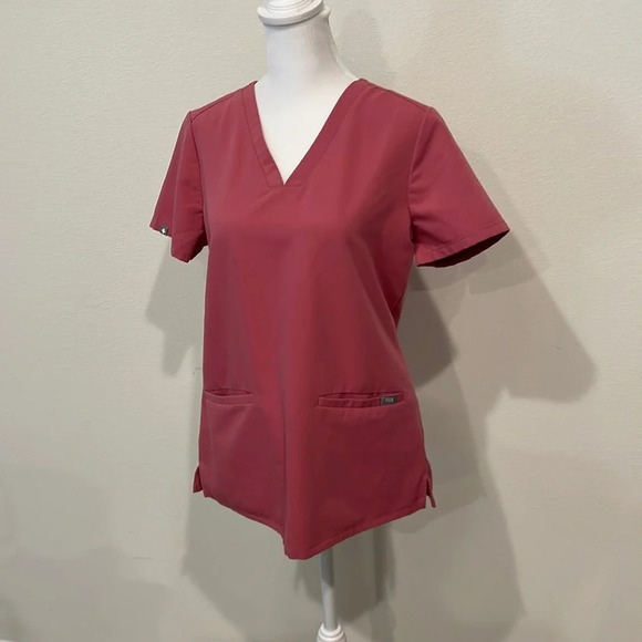 Figs Tops - Figs Casma Three-Pocket Scrub Top